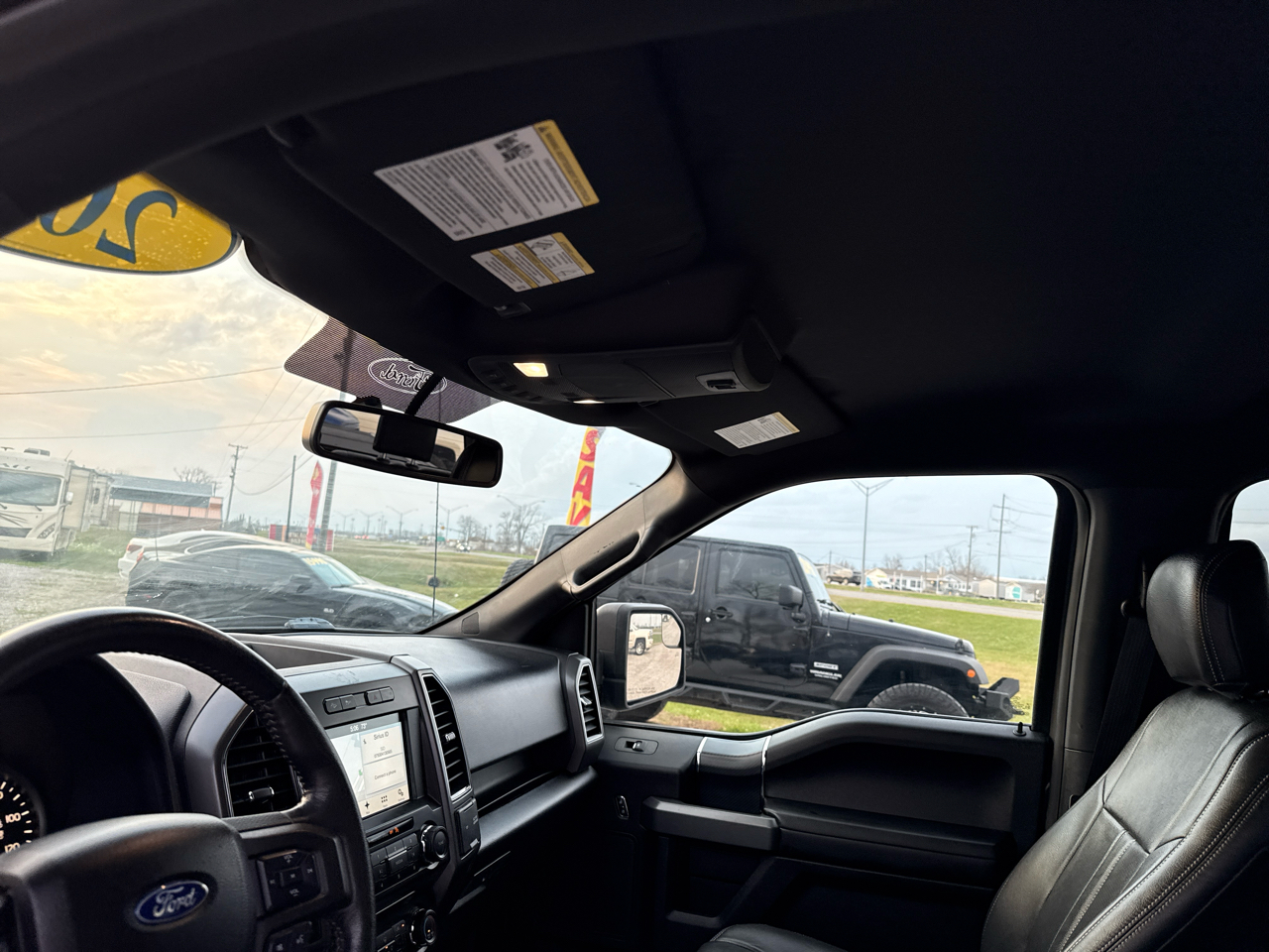 Ford F-150 4WD SuperCrew 145" XLT 2018