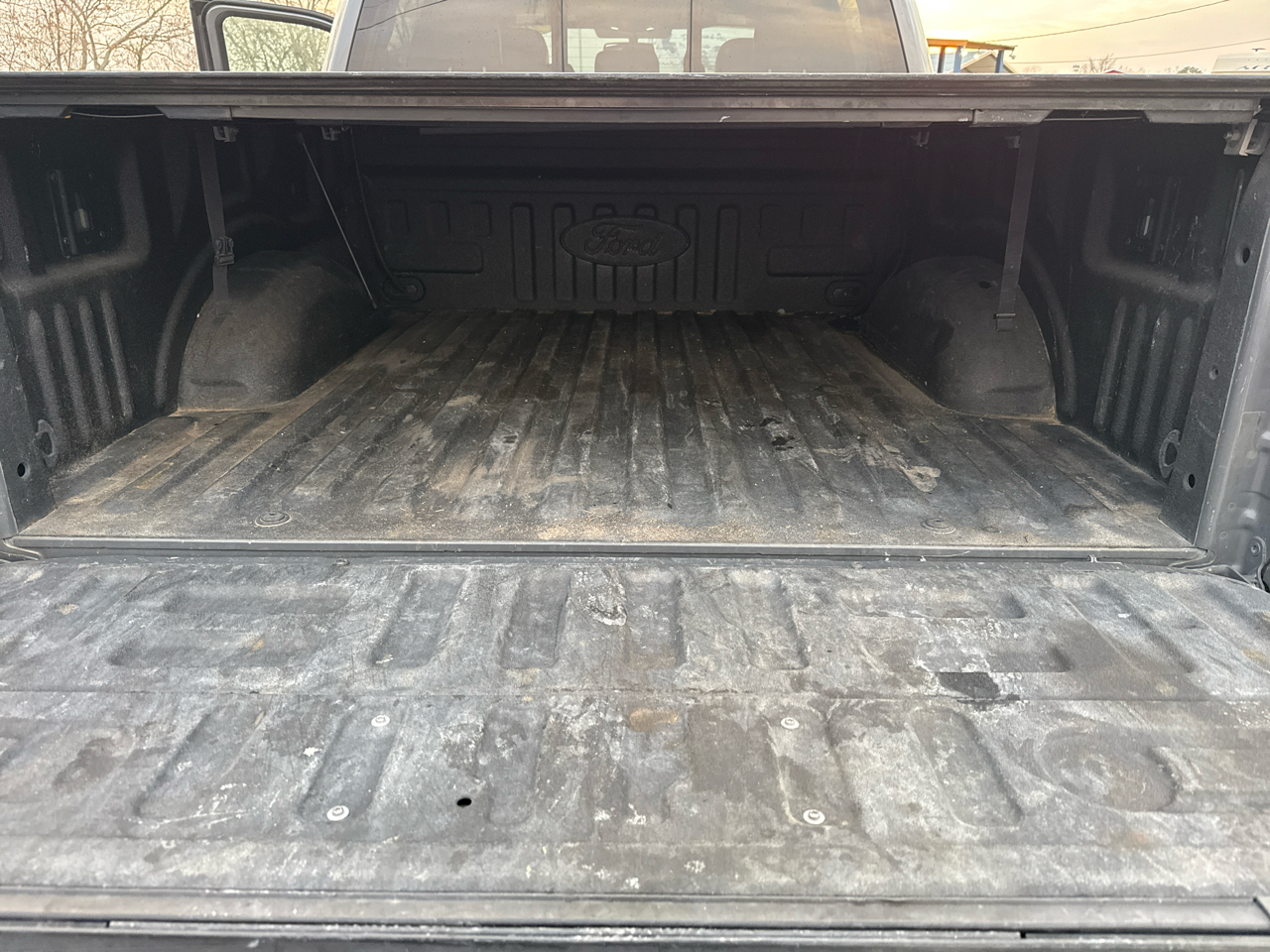 Ford F-150 4WD SuperCrew 145" XLT 2018