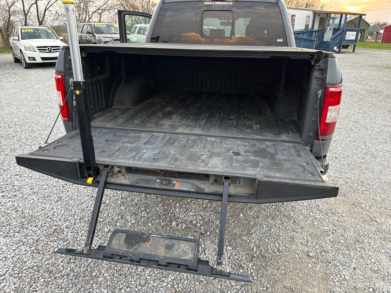 Ford F-150 4WD SuperCrew 145" XLT 2018