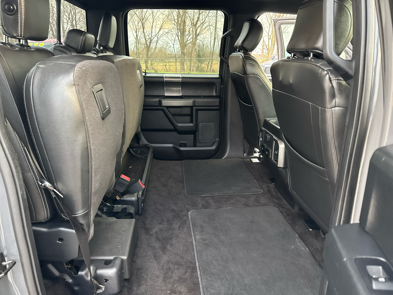 Ford F-150 4WD SuperCrew 145" XLT 2018