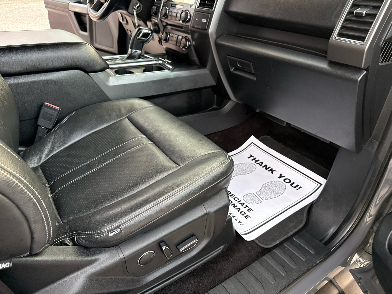 Ford F-150 4WD SuperCrew 145" XLT 2018