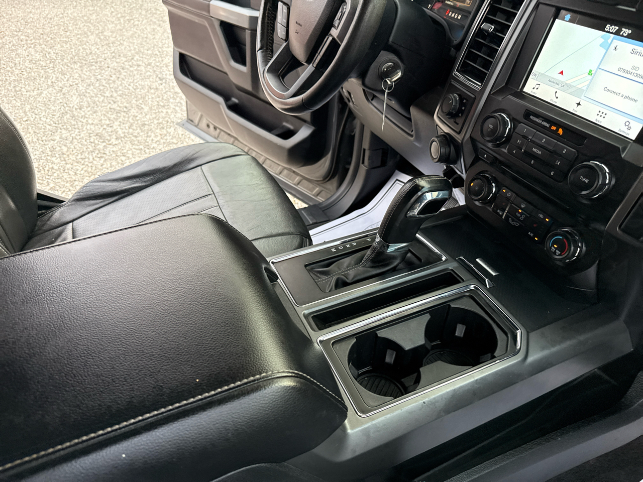 Ford F-150 4WD SuperCrew 145" XLT 2018