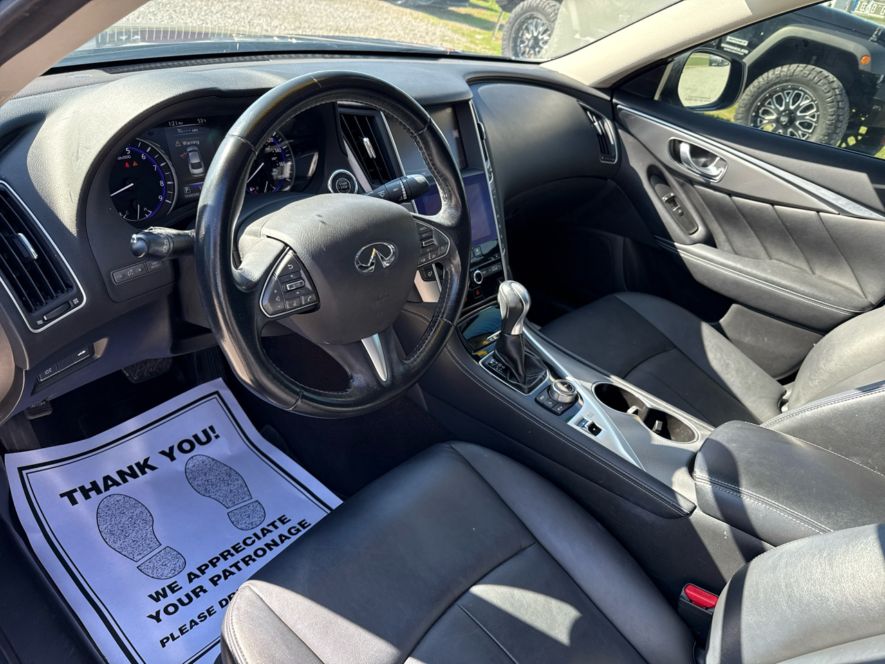 Infiniti Q50 Premium 2015