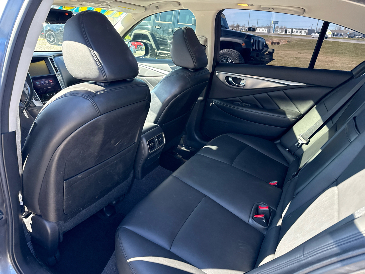 Infiniti Q50 Premium 2015