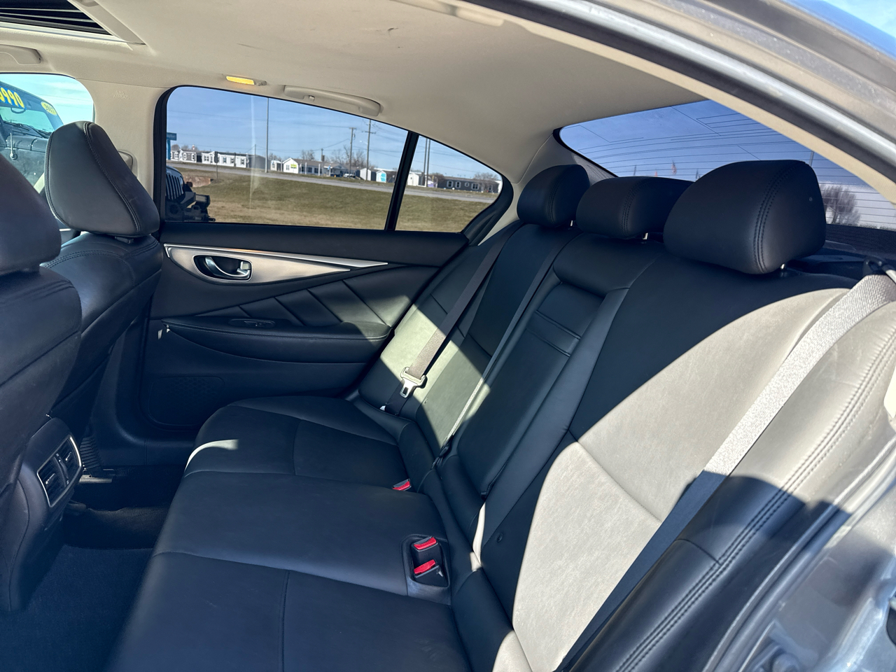 Infiniti Q50 Premium 2015