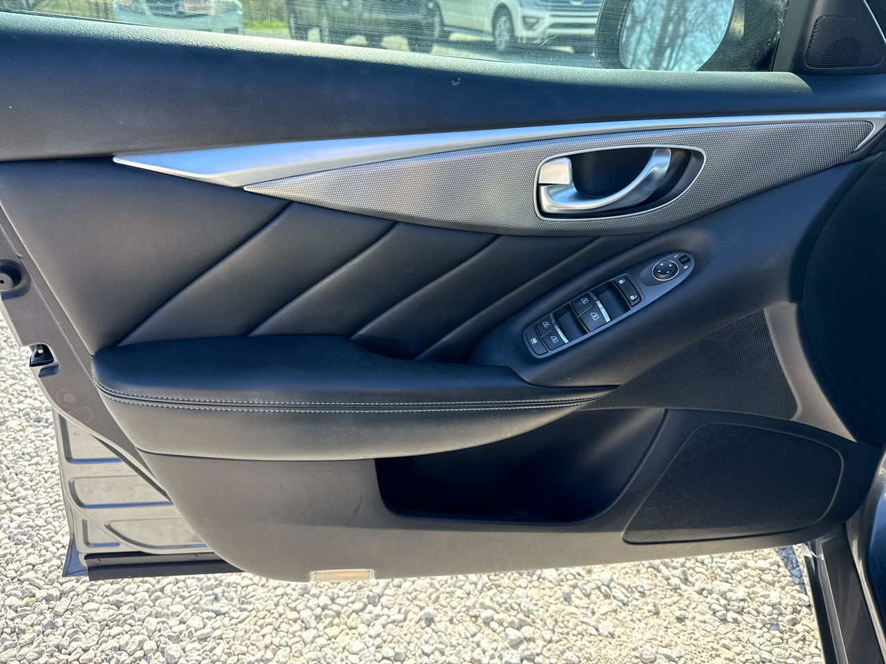 Infiniti Q50 Premium 2015