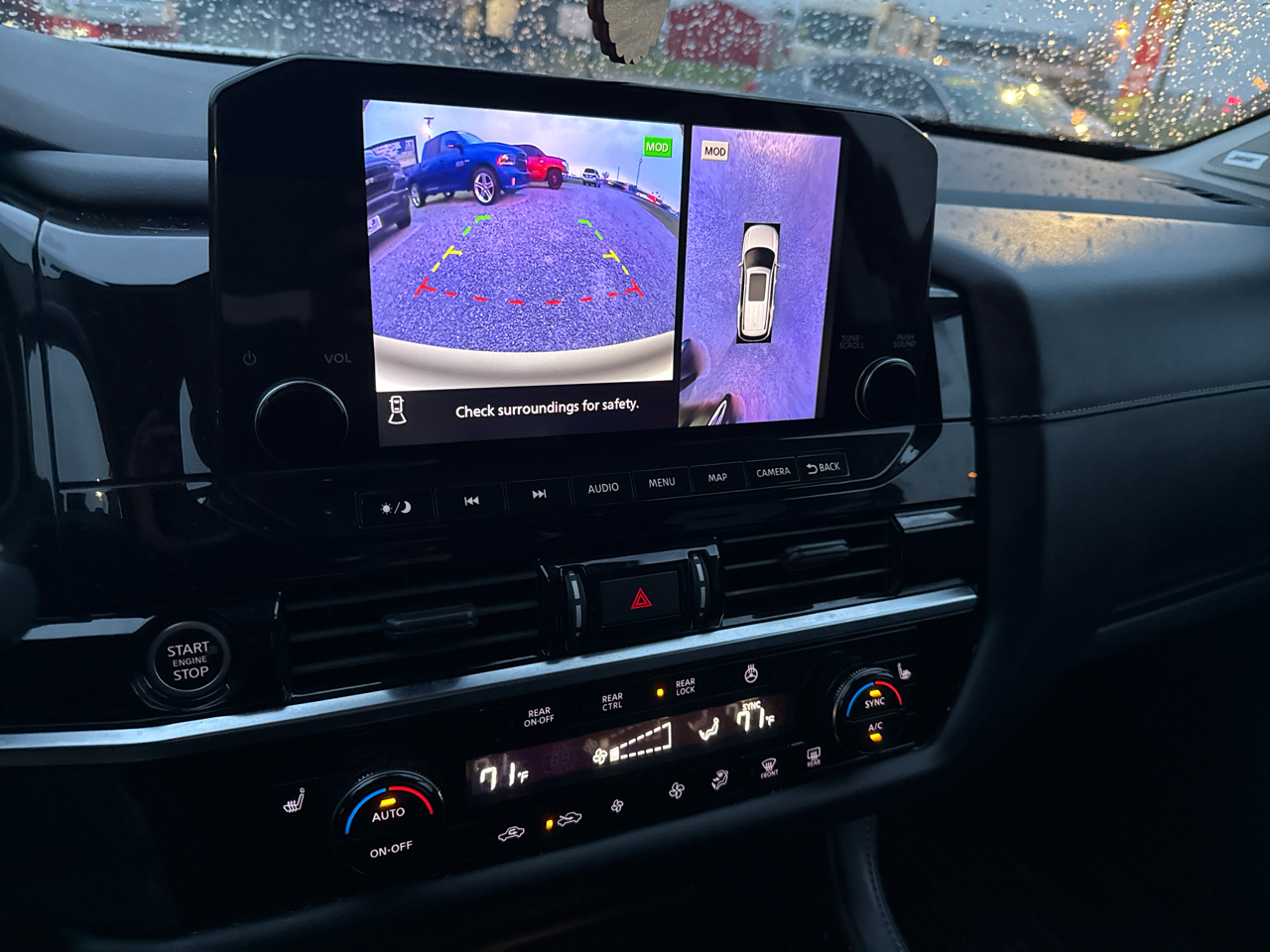 Nissan Pathfinder SL 2023