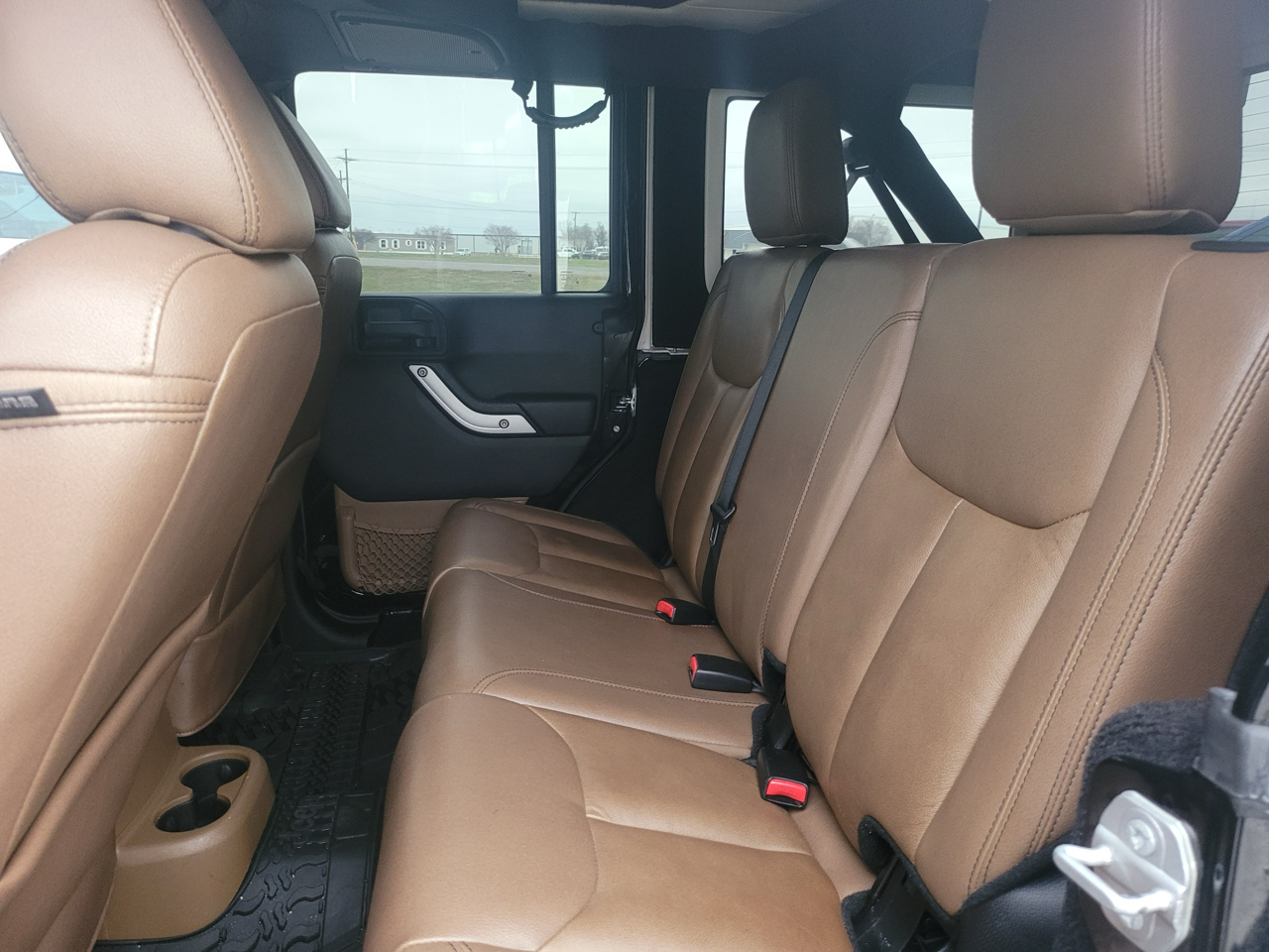 Jeep Wrangler Unlimited Sahara 4WD 2015