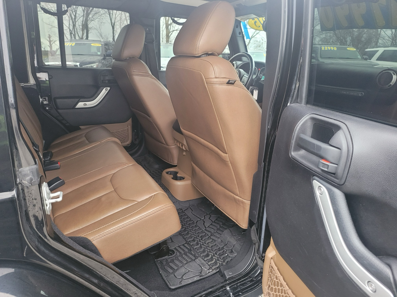 Jeep Wrangler Unlimited Sahara 4WD 2015