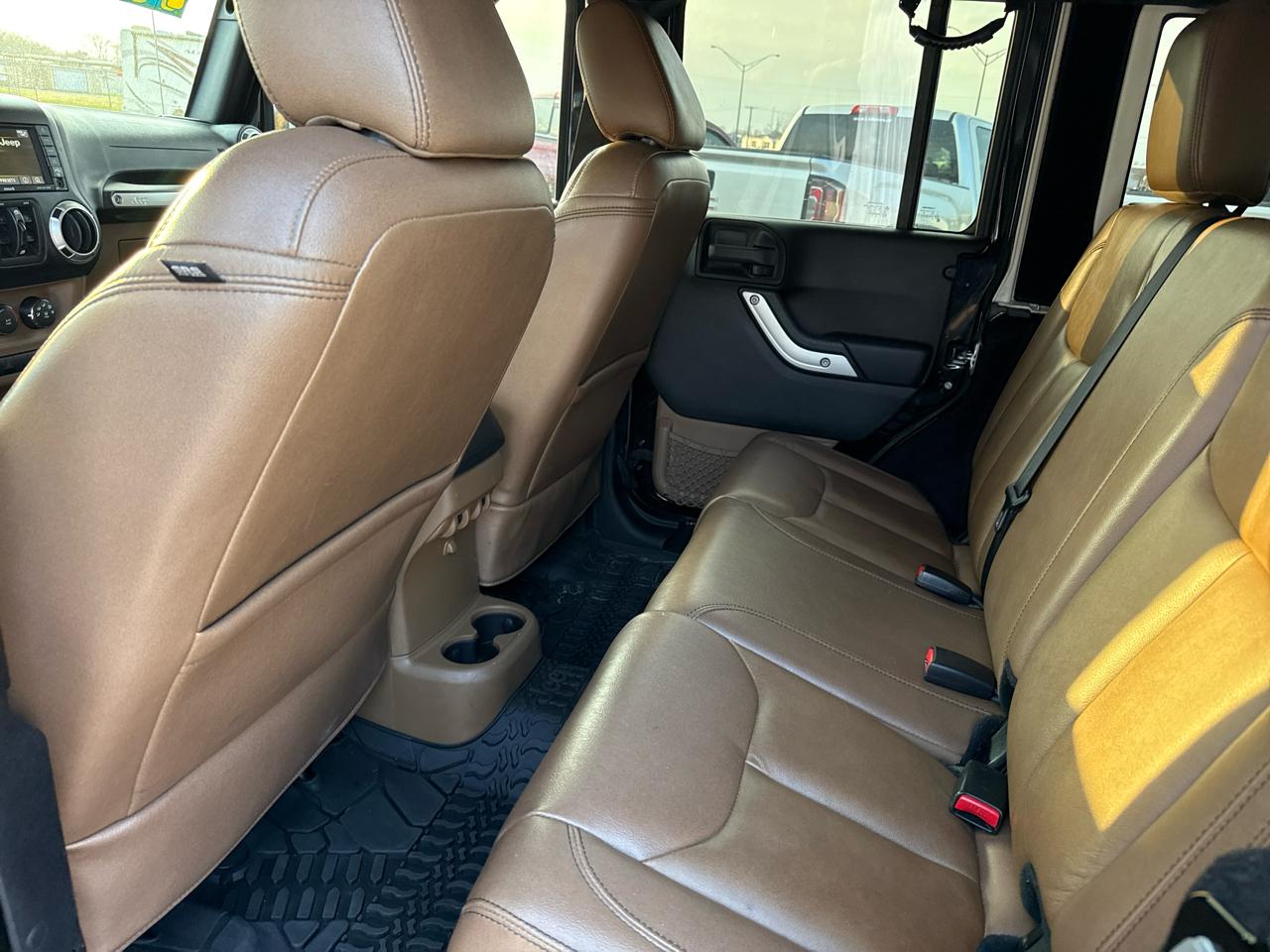 Jeep Wrangler Unlimited Sahara 4WD 2015