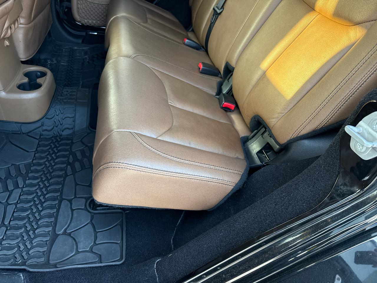 Jeep Wrangler Unlimited Sahara 4WD 2015