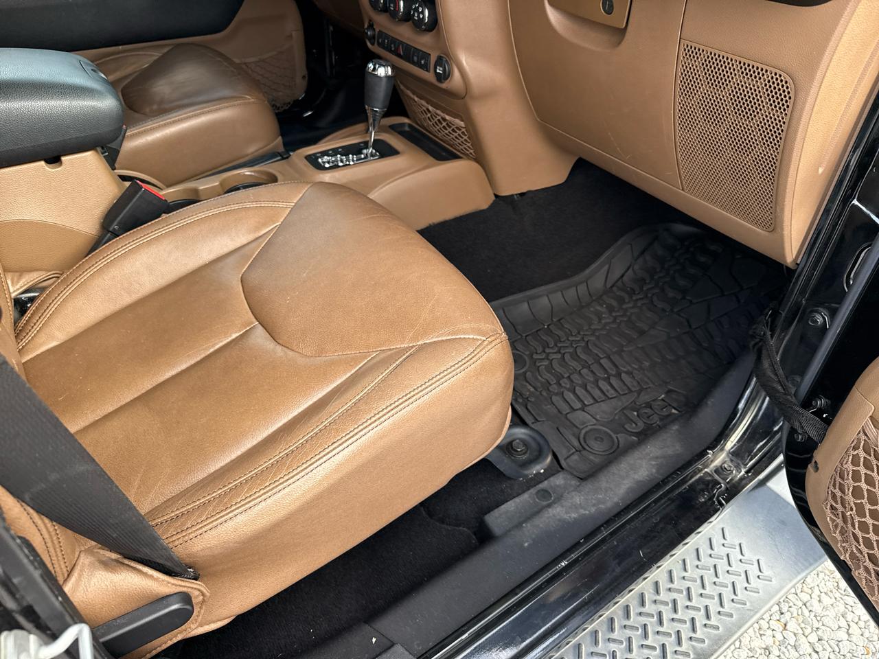 Jeep Wrangler Unlimited Sahara 4WD 2015