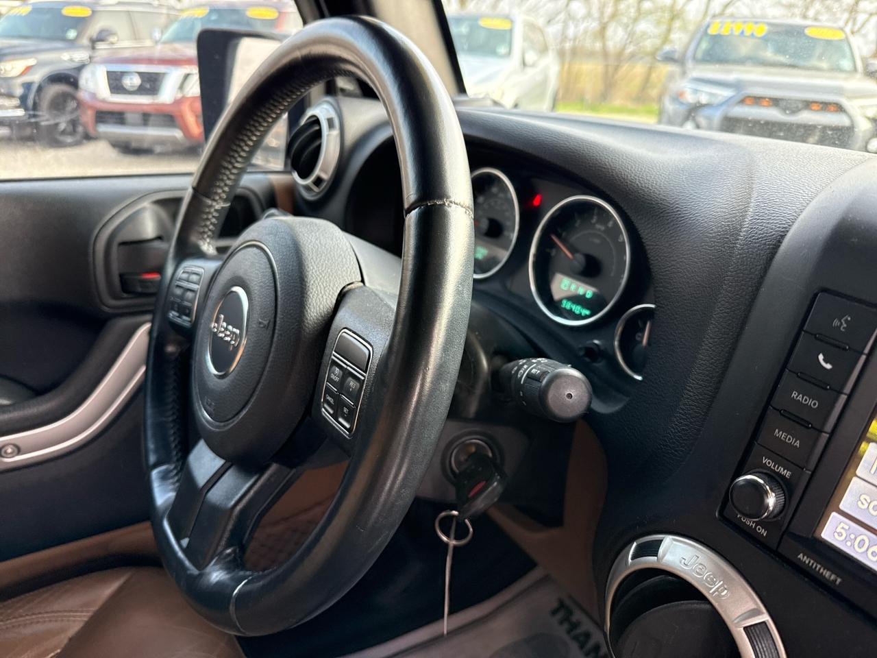 Jeep Wrangler Unlimited Sahara 4WD 2015