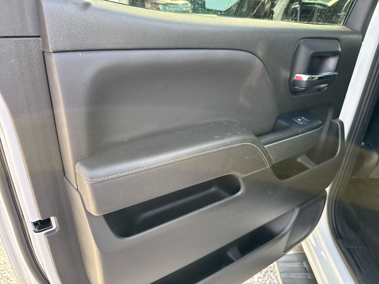 Chevrolet Silverado 1500 1LT Crew Cab 2WD 2017