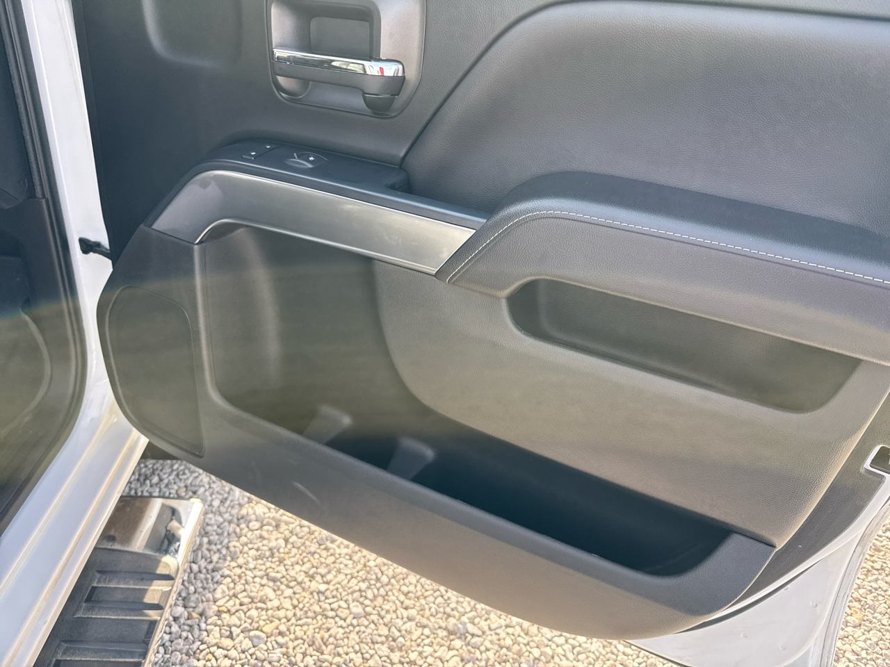 Chevrolet Silverado 1500 1LT Crew Cab 2WD 2017