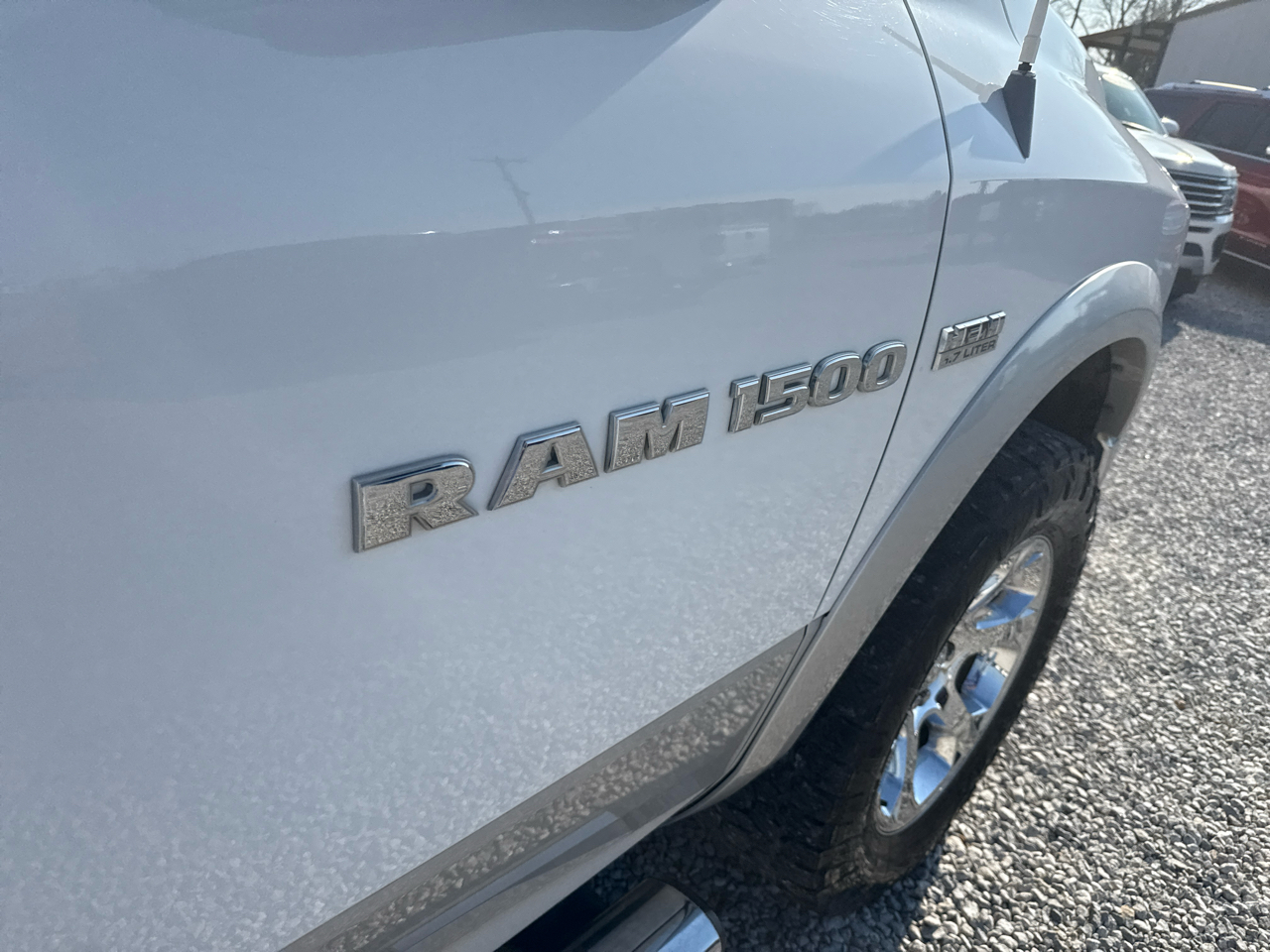 RAM 1500 Laramie Crew Cab 4WD 2012