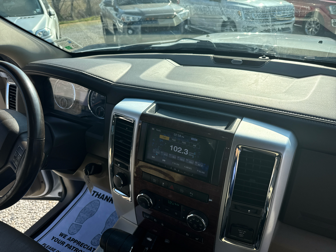 RAM 1500 Laramie Crew Cab 4WD 2012