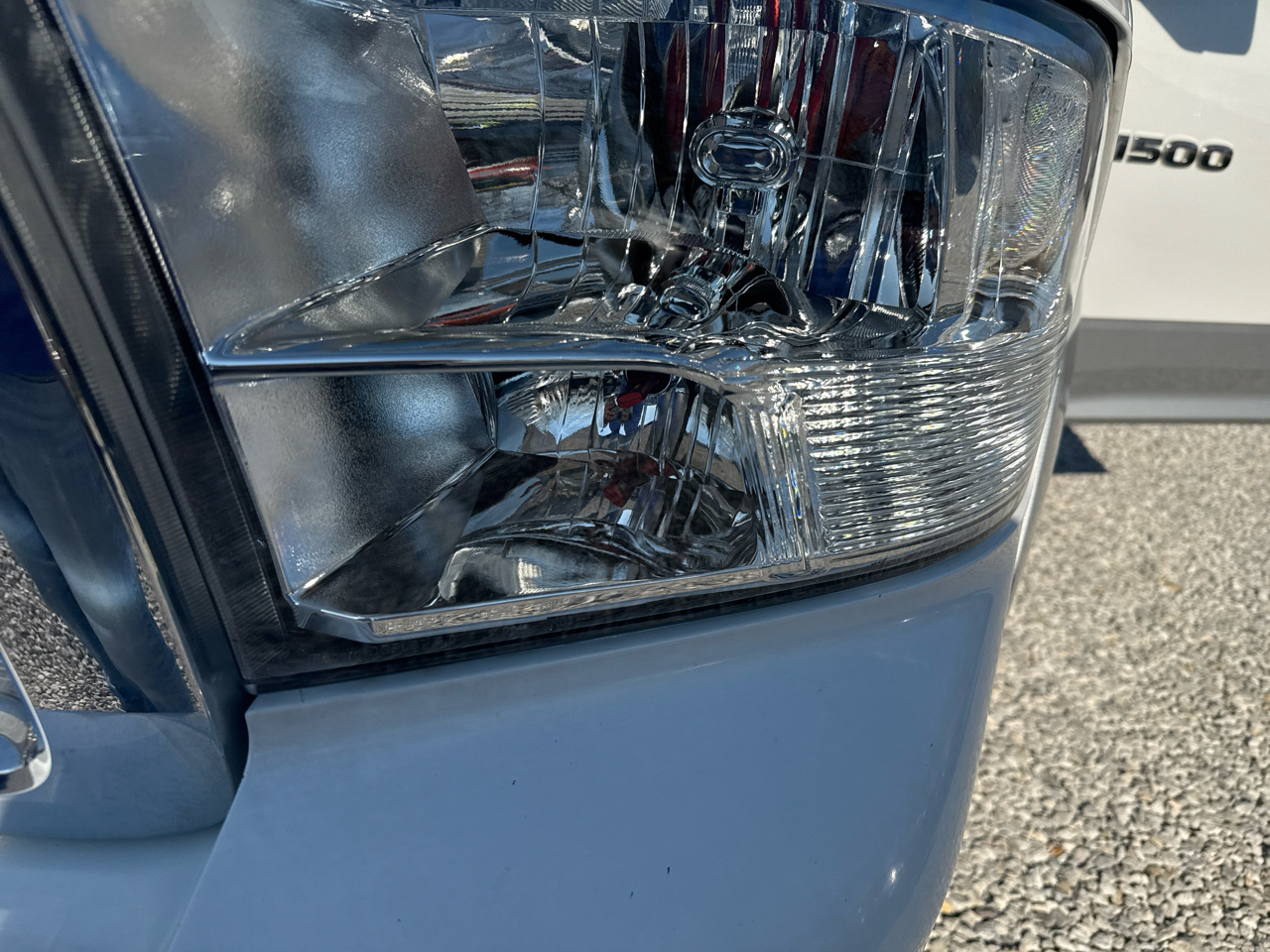 RAM 1500 Laramie Crew Cab 4WD 2012