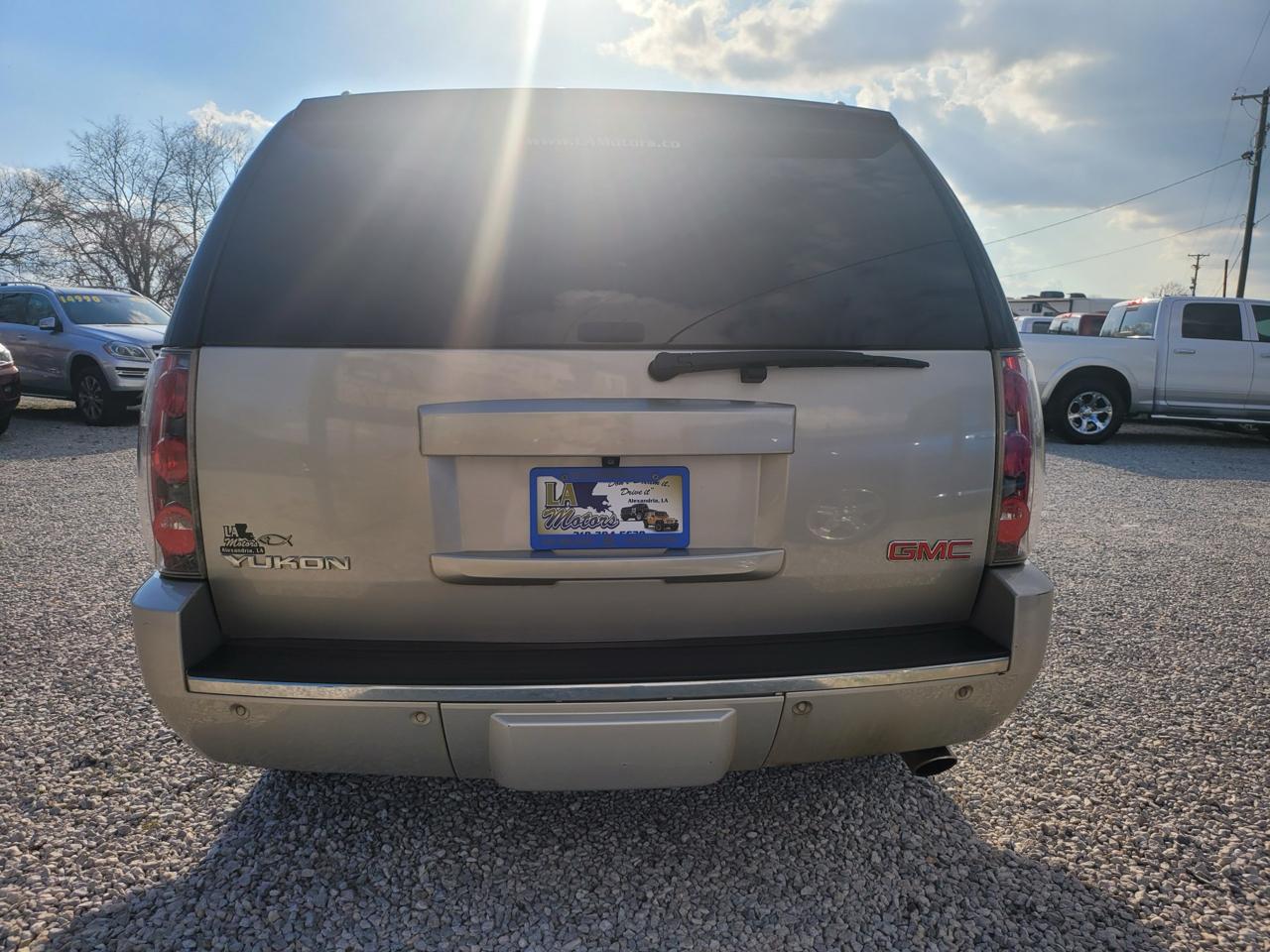 GMC Yukon Denali 2WD 2013