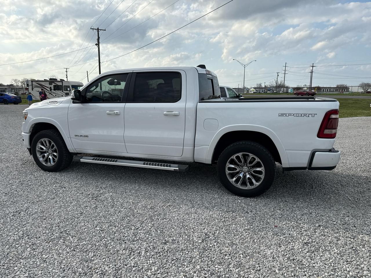 RAM 1500 Laramie Crew Cab SWB 4WD 2020