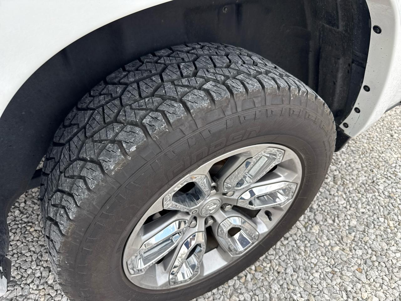 RAM 1500 Laramie Crew Cab SWB 4WD 2020