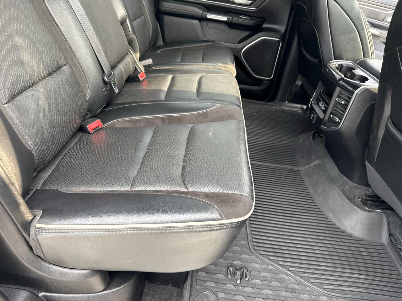 RAM 1500 Laramie Crew Cab SWB 4WD 2020