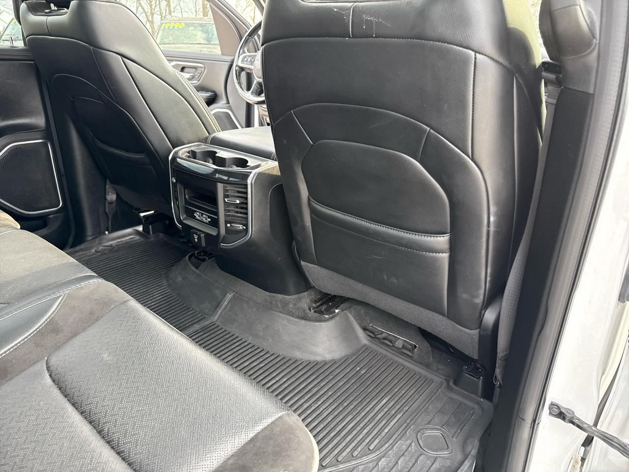 RAM 1500 Laramie Crew Cab SWB 4WD 2020