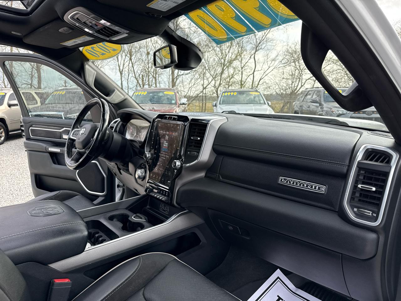 RAM 1500 Laramie Crew Cab SWB 4WD 2020