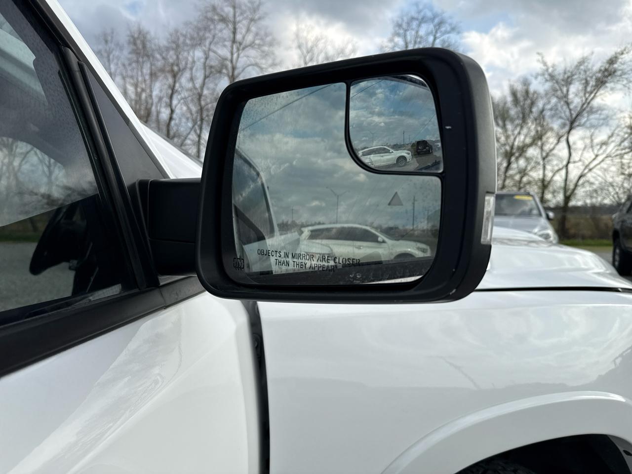 RAM 1500 Laramie Crew Cab SWB 4WD 2020