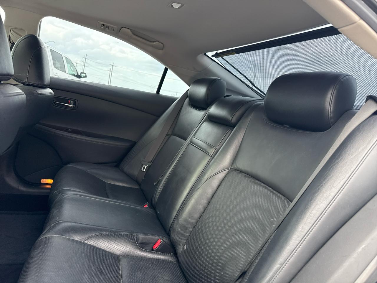 Lexus ES 350 Sedan 2010