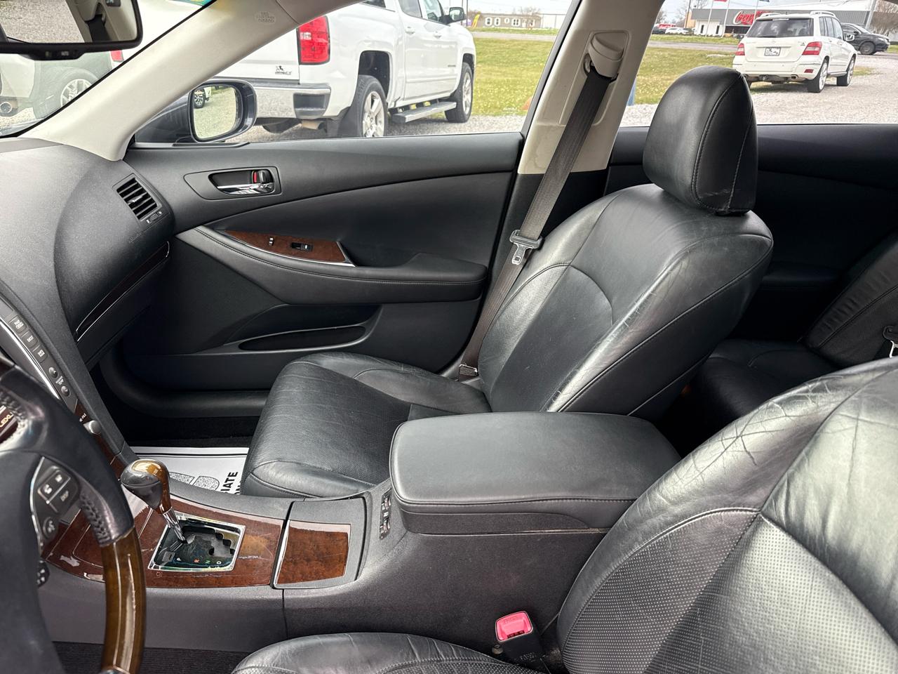 Lexus ES 350 Sedan 2010