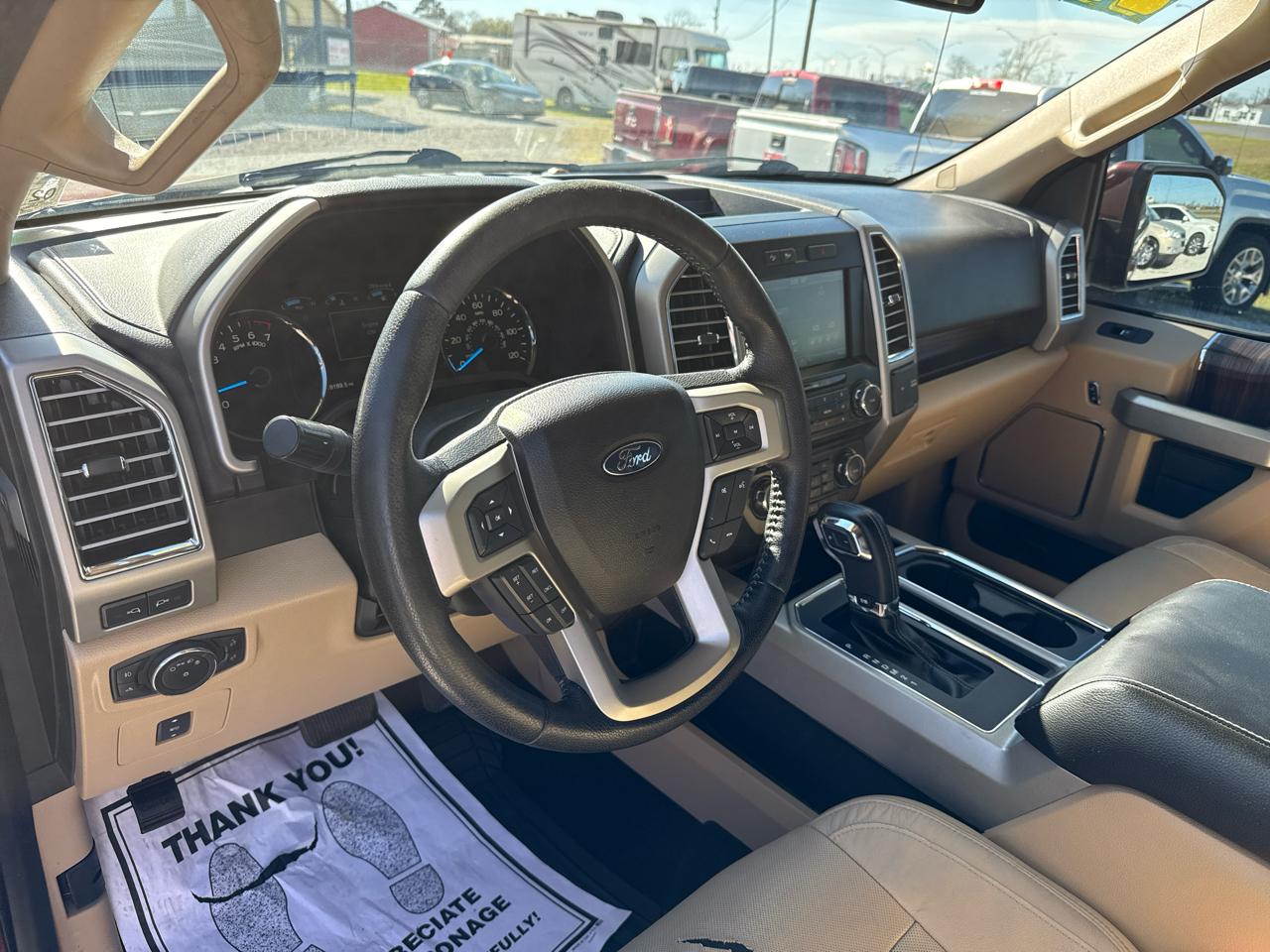 Ford F-150 4WD SuperCrew 145" Lariat 2015