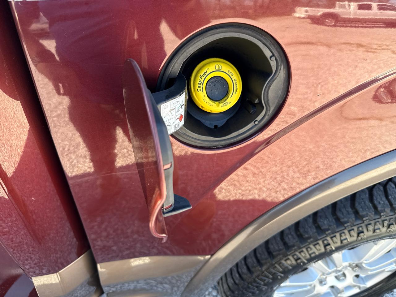 Ford F-150 4WD SuperCrew 145" Lariat 2015