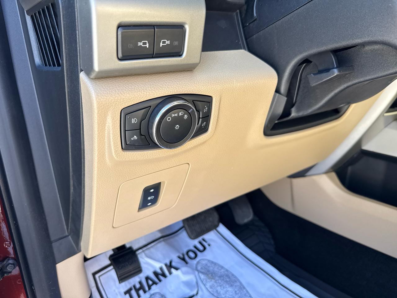 Ford F-150 4WD SuperCrew 145" Lariat 2015