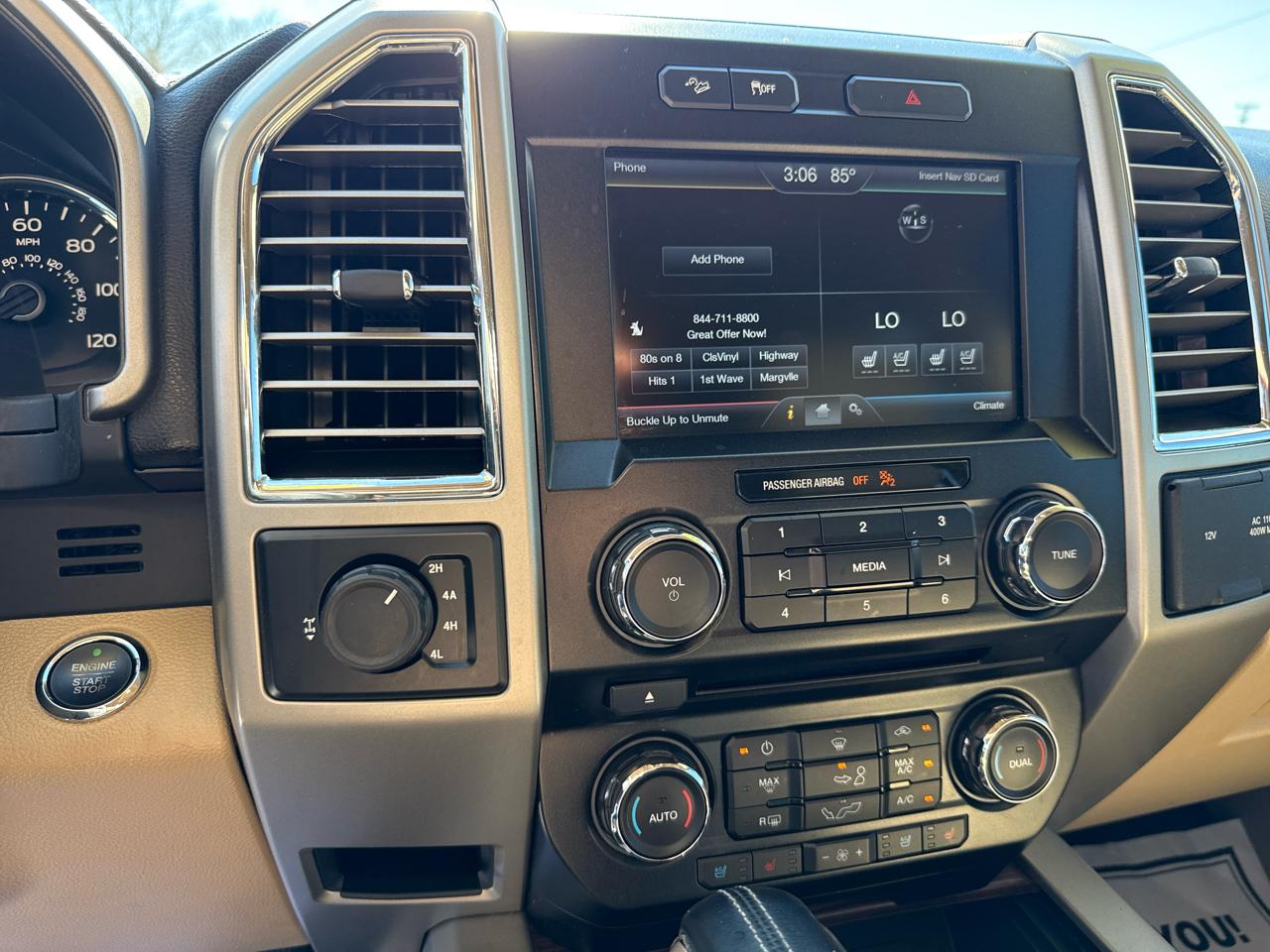 Ford F-150 4WD SuperCrew 145" Lariat 2015