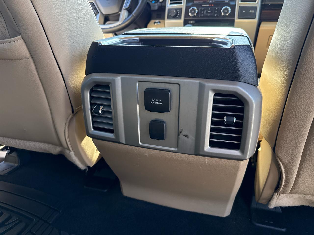 Ford F-150 4WD SuperCrew 145" Lariat 2015