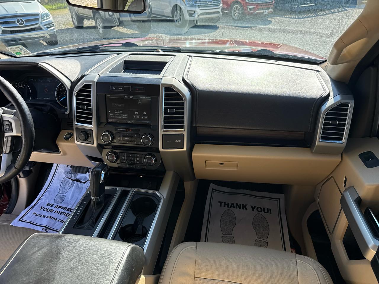 Ford F-150 4WD SuperCrew 145" Lariat 2015