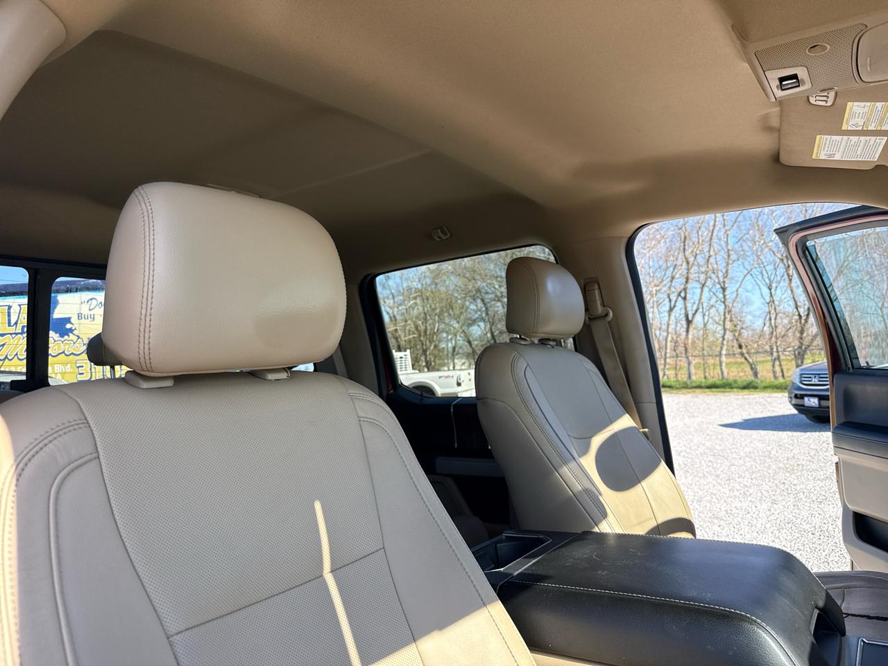 Ford F-150 4WD SuperCrew 145" Lariat 2015