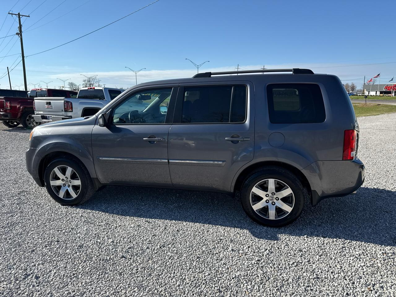Honda Pilot Touring 2WD 5-Spd AT with DVD 2015