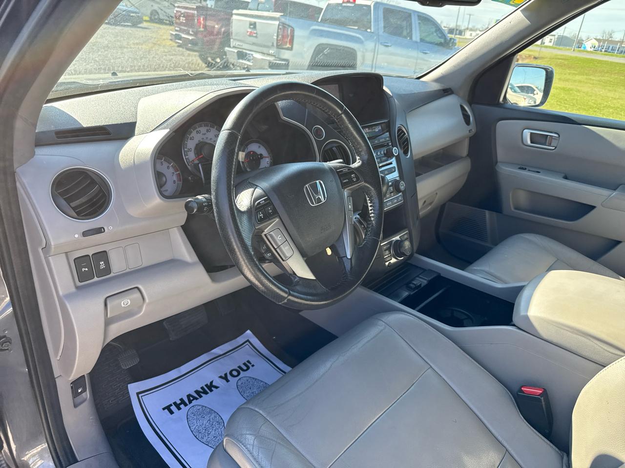 Honda Pilot Touring 2WD 5-Spd AT with DVD 2015