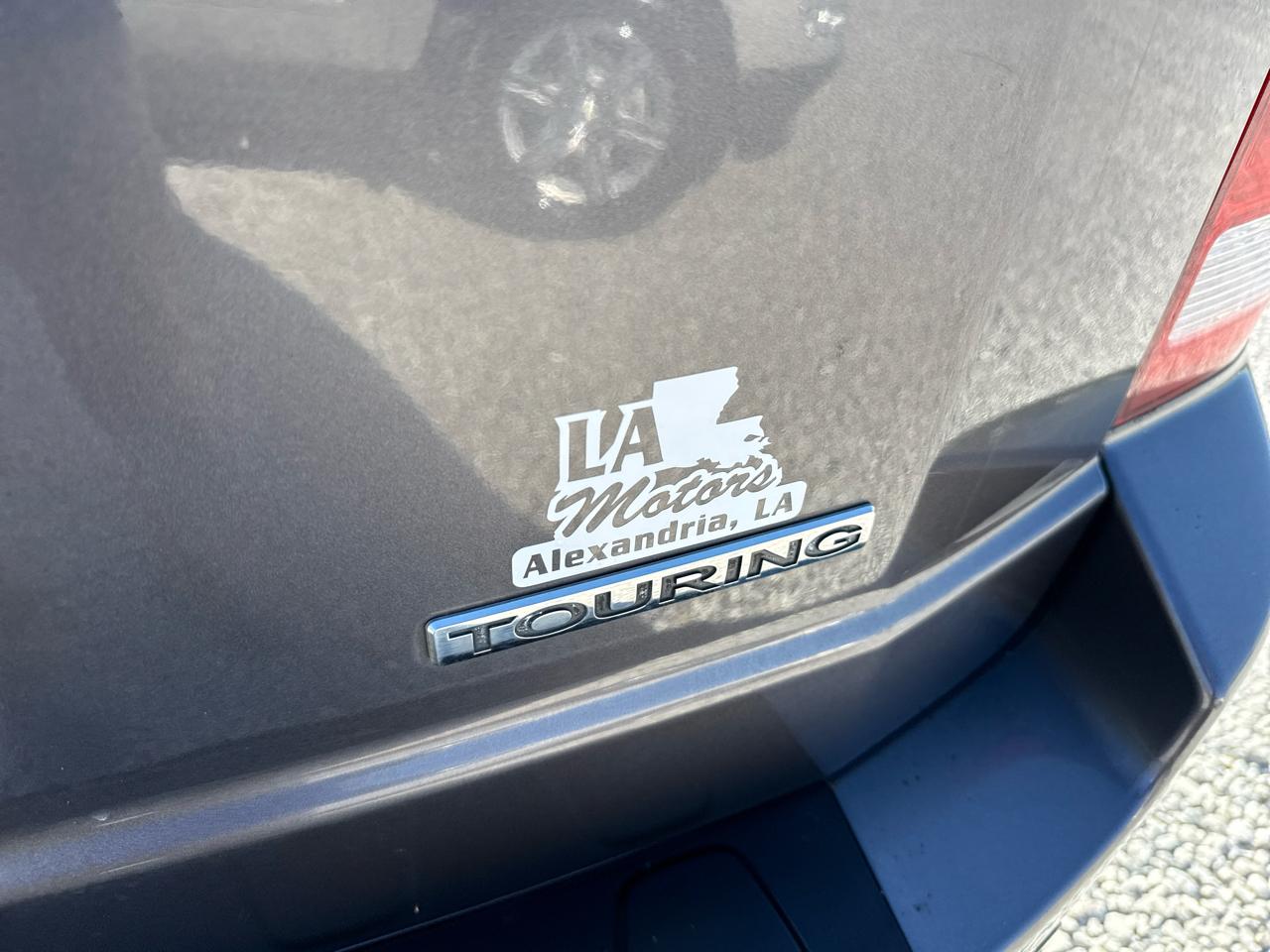 Honda Pilot Touring 2WD 5-Spd AT with DVD 2015