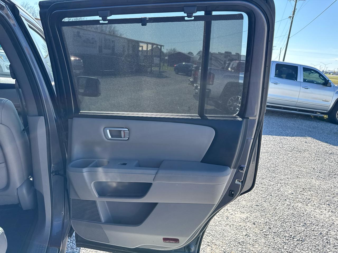 Honda Pilot Touring 2WD 5-Spd AT with DVD 2015