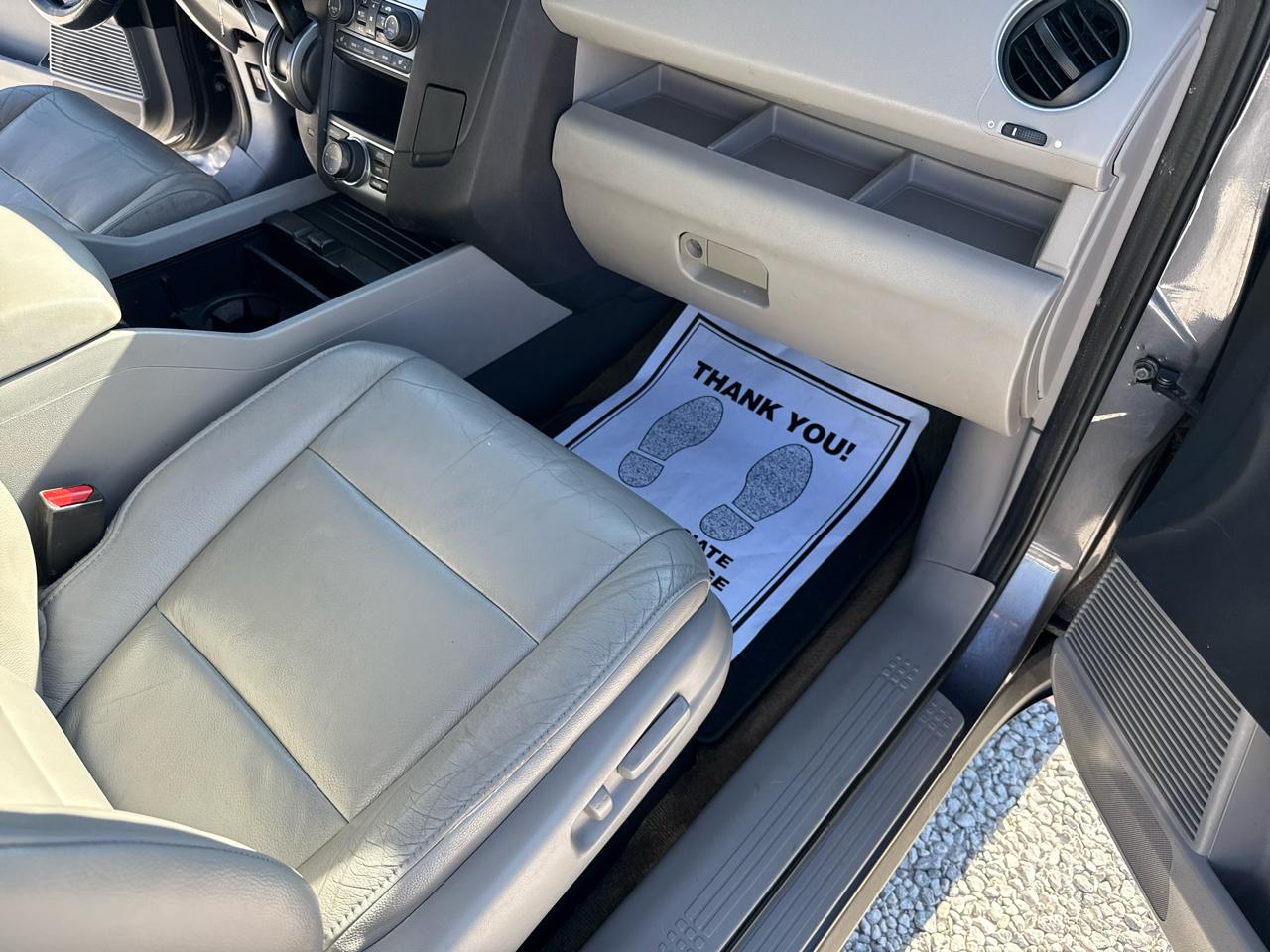 Honda Pilot Touring 2WD 5-Spd AT with DVD 2015