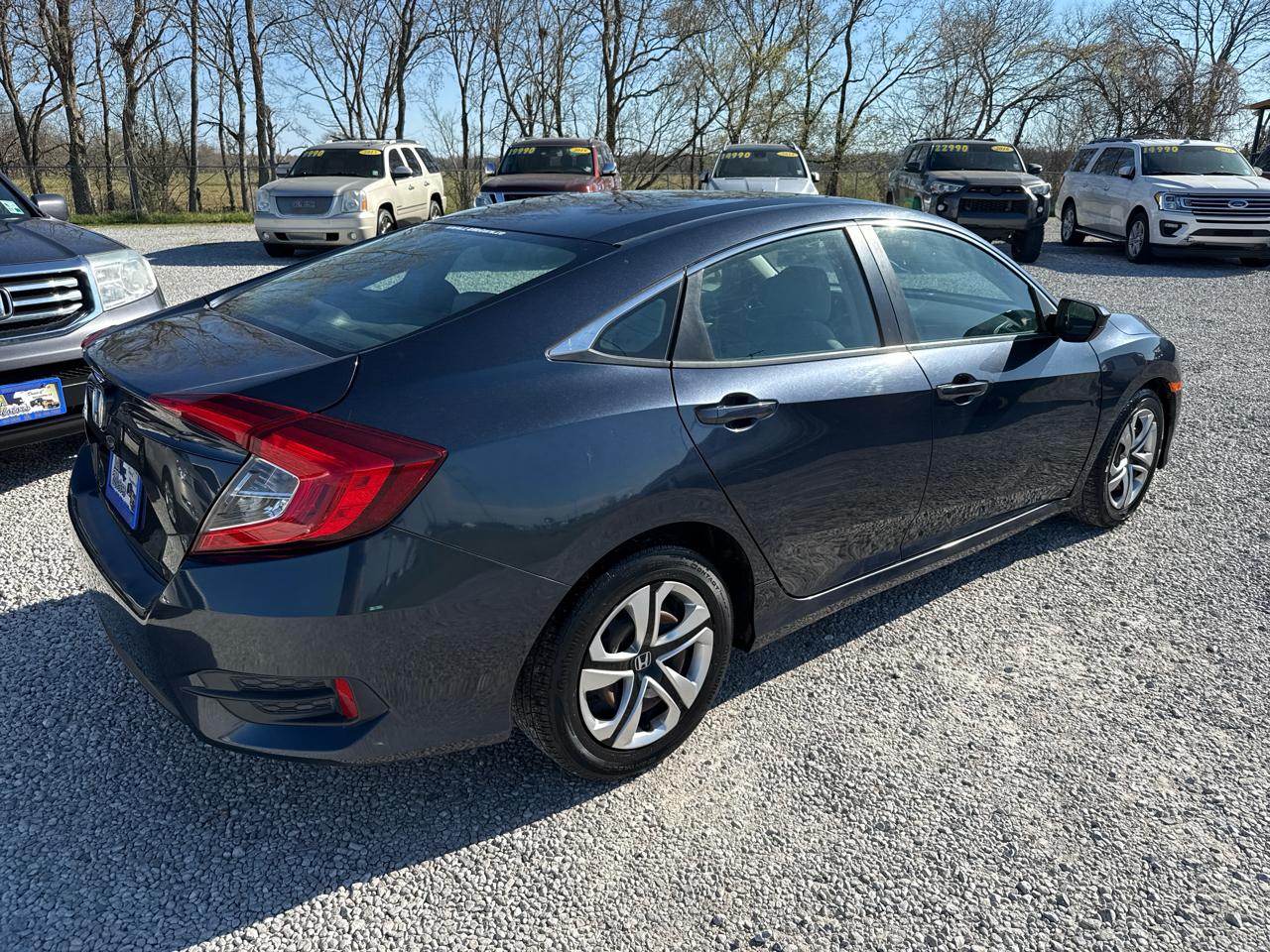 Honda Civic 4dr Sdn LX Auto 2017