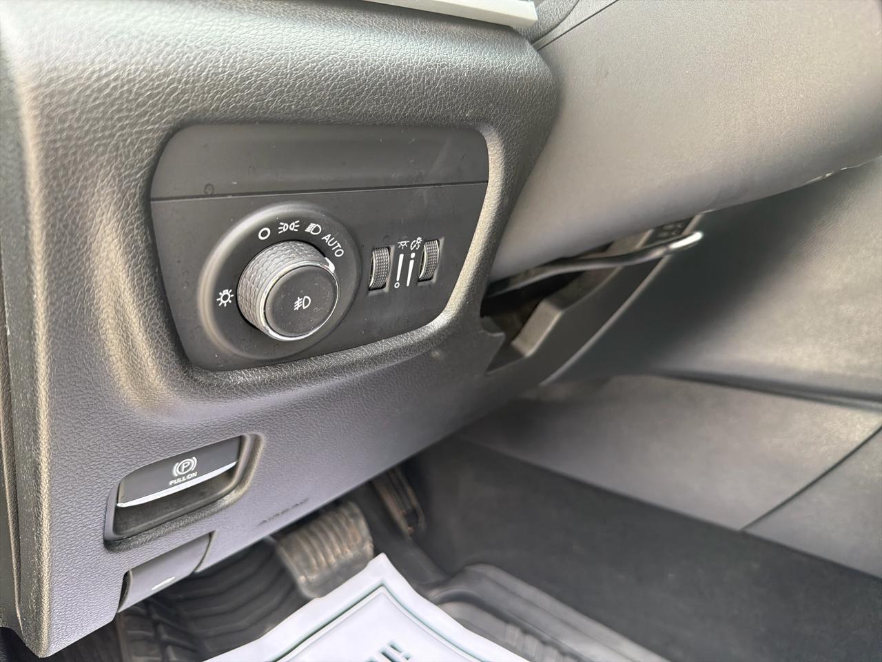 Jeep Grand Cherokee Limited 4WD 2023