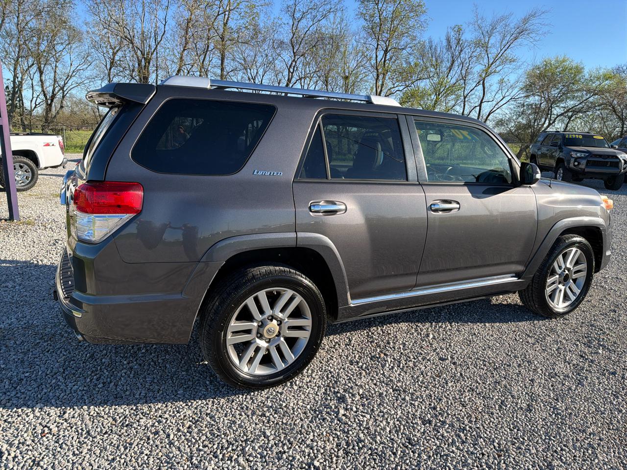 Toyota 4Runner SR5 2WD 2012