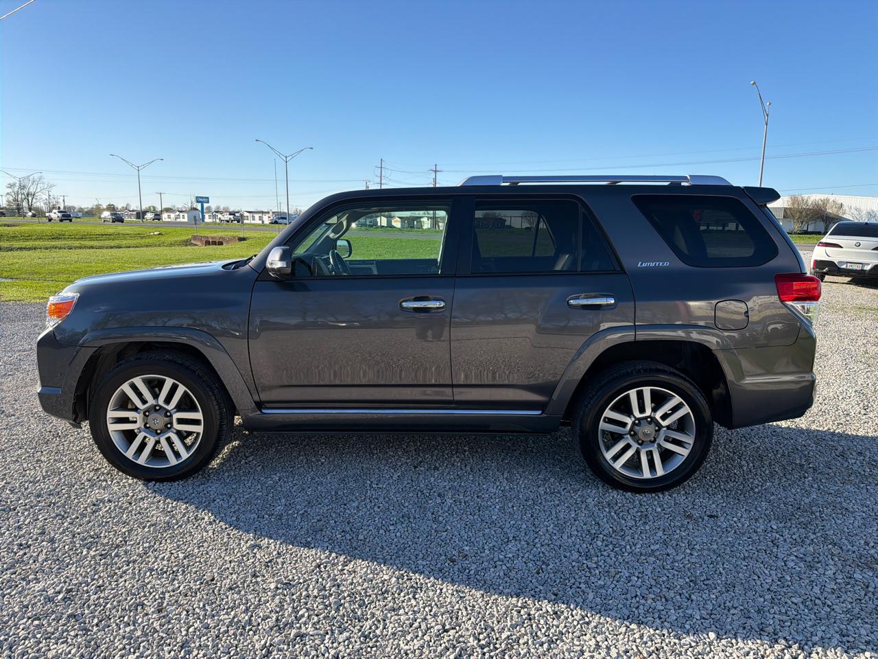 Toyota 4Runner SR5 2WD 2012