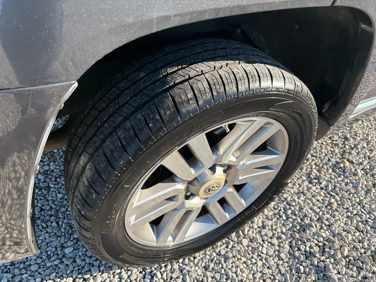 Toyota 4Runner SR5 2WD 2012