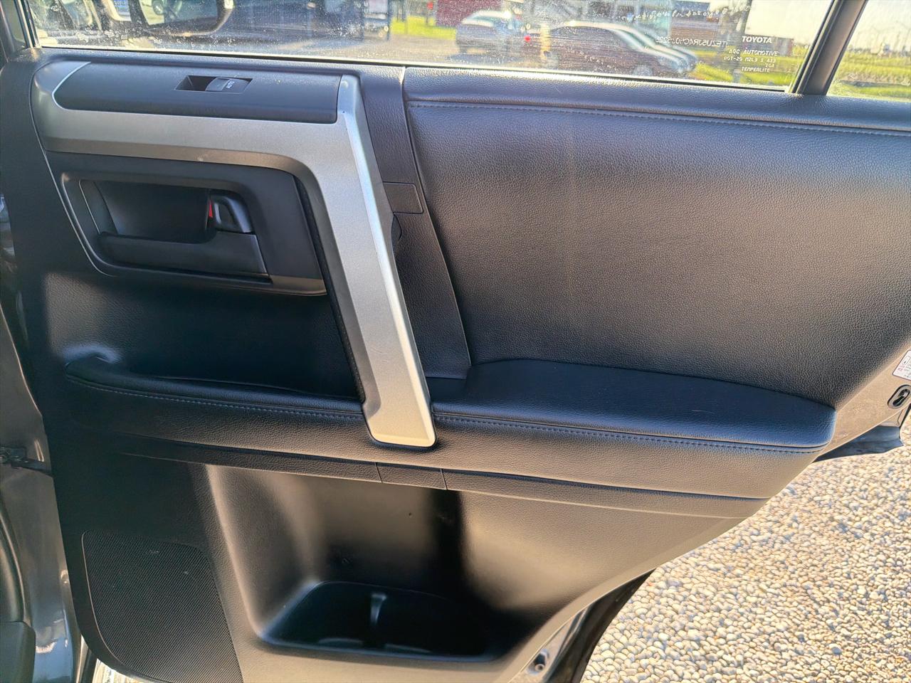 Toyota 4Runner SR5 2WD 2012