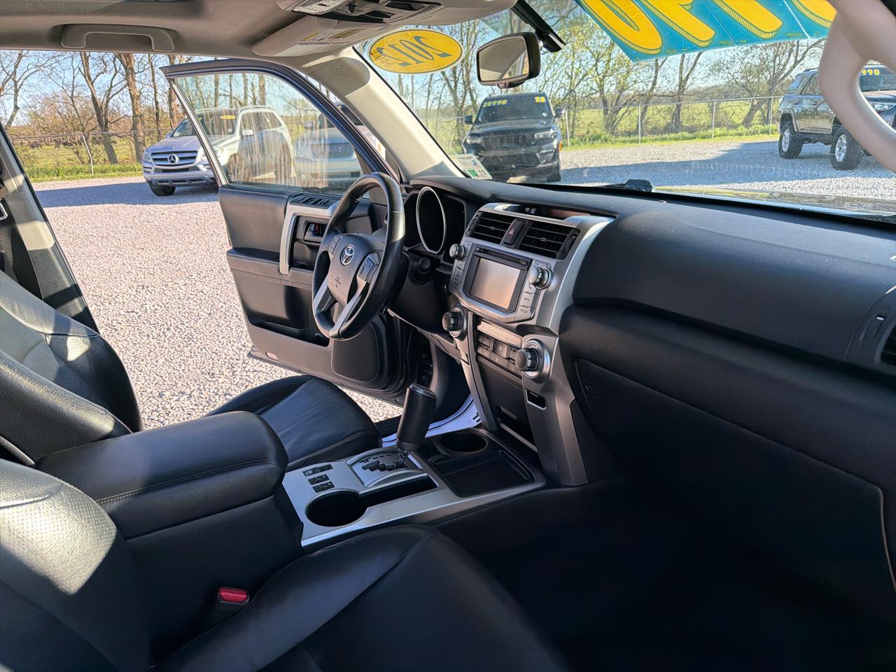 Toyota 4Runner SR5 2WD 2012